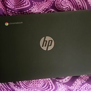 MISC MAC, COMPUTER,TABLET HP,BOOTS (TIMBERLAND FUR ,BRAND NAME CRYSTAL BOOTS,ECT